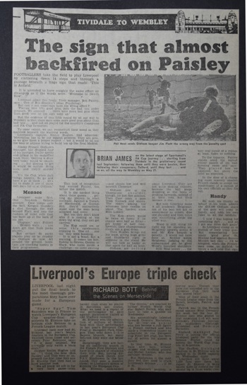 The sign that almost backfired on Paisley!