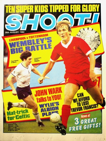Kenny Dalglish on the cover of Shoot!
