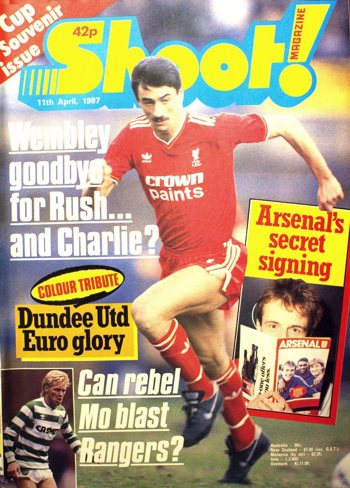 Ian Rush on the cover of Shoot!