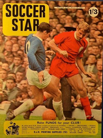 Roger Hunt on Soccer Star Cover